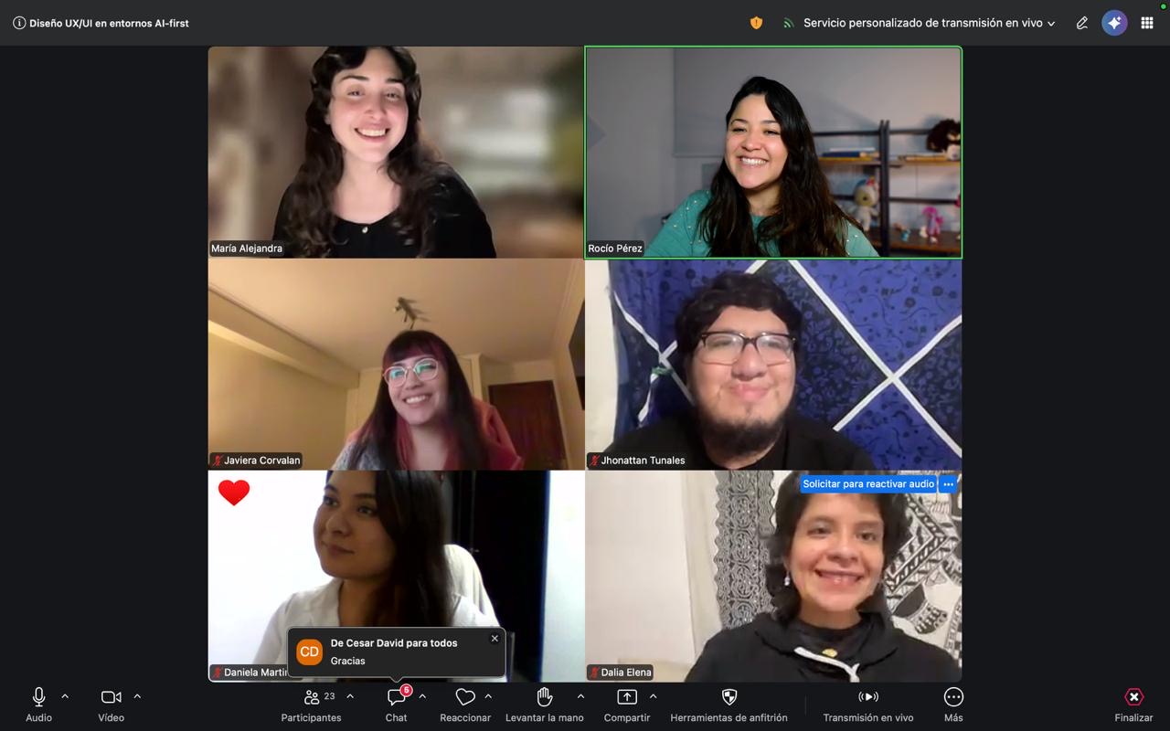 Online session of the talk “Diseño UX/UI en entornos AI-first”, with María Alejandra presenting to students over video call